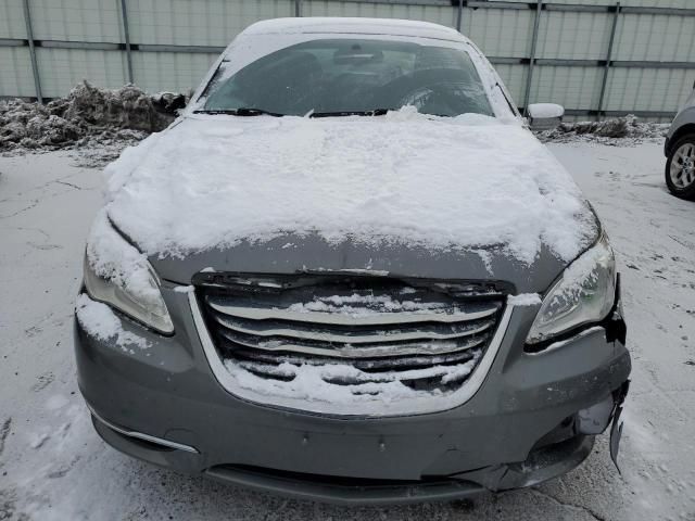 2013 Chrysler 200 Limited