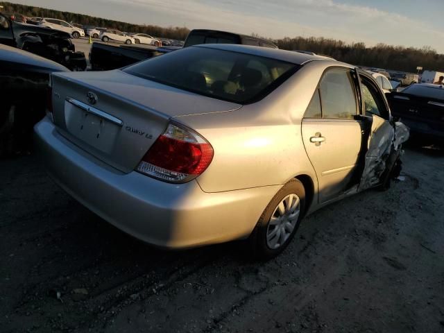 2005 Toyota Camry LE