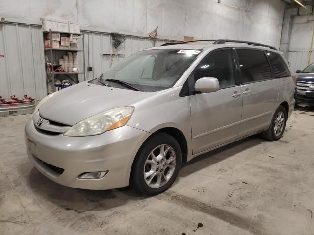 2006 Toyota Sienna XLE