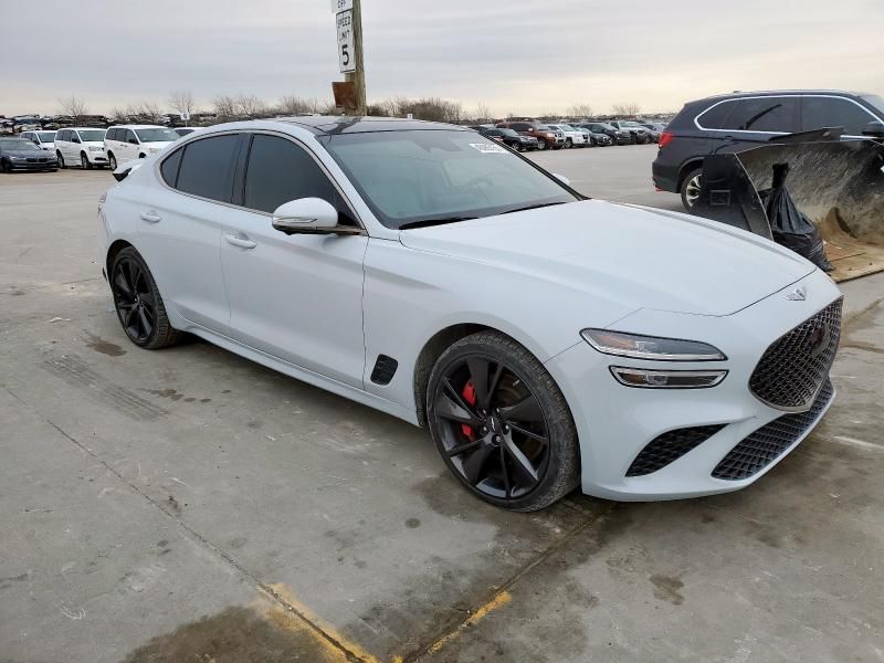 2022 Genesis G70 Base