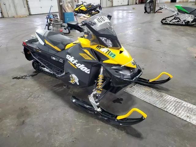 2012 Skidoo 2012 Skidoo MXZ Sport