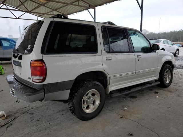 2000 Ford Explorer XLT