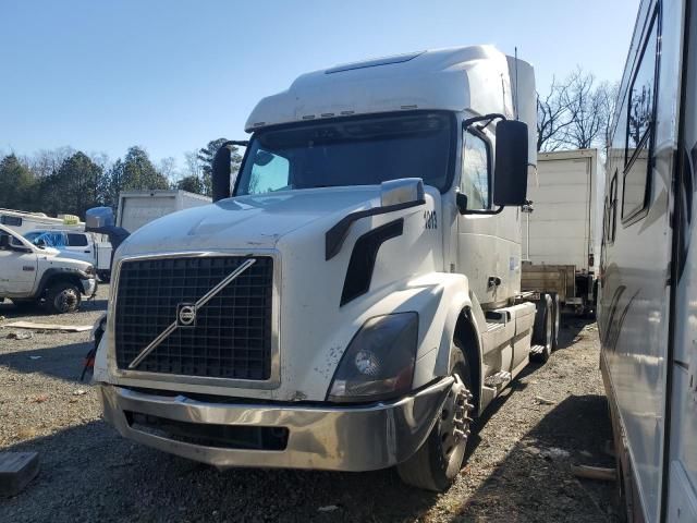 2016 Volvo VN VNL Semi Truck