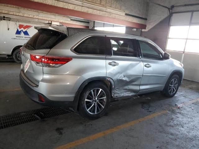 2018 Toyota Highlander SE