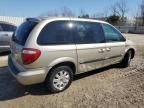 2005 Chrysler Town & Country