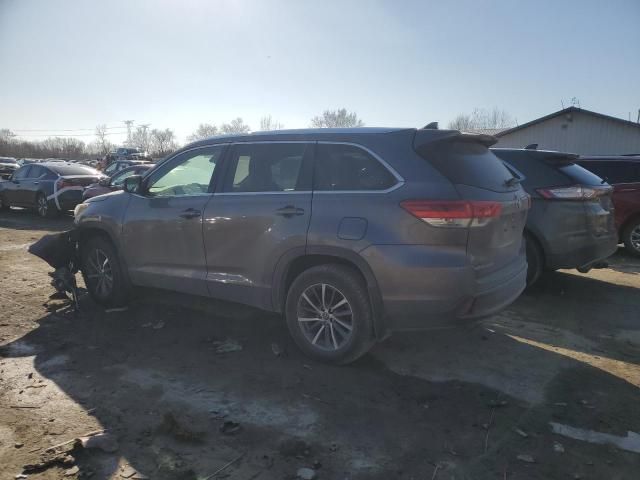 2019 Toyota Highlander SE