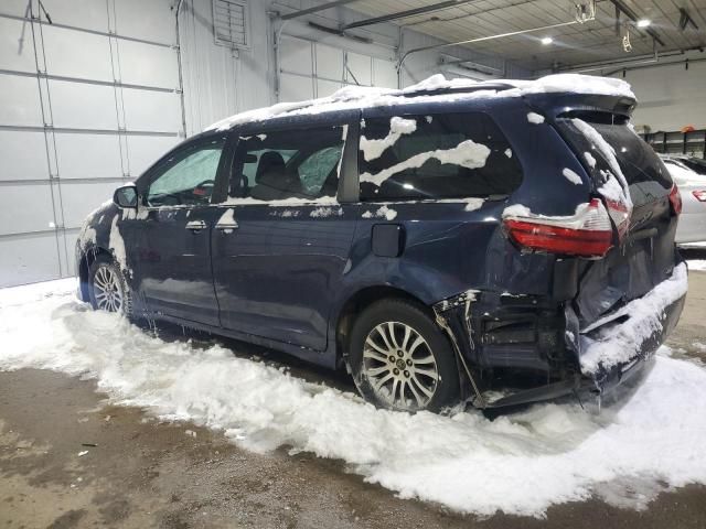 2018 Toyota Sienna XLE