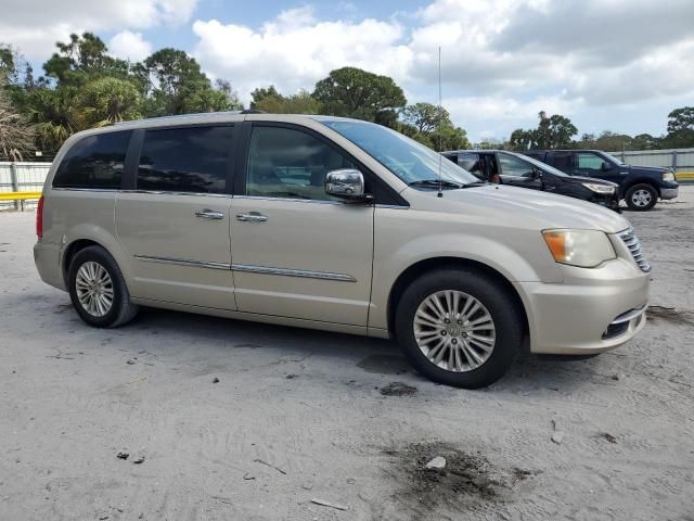 2012 Chrysler Town & Country Limited