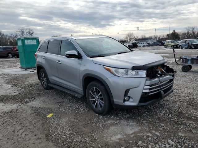 2017 Toyota Highlander SE