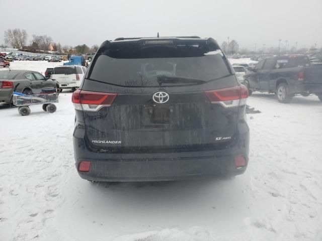 2019 Toyota Highlander SE