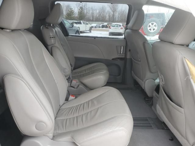 2013 Toyota Sienna XLE