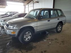 Carros salvage sin ofertas aún a la venta en subasta: 2000 Toyota Rav4