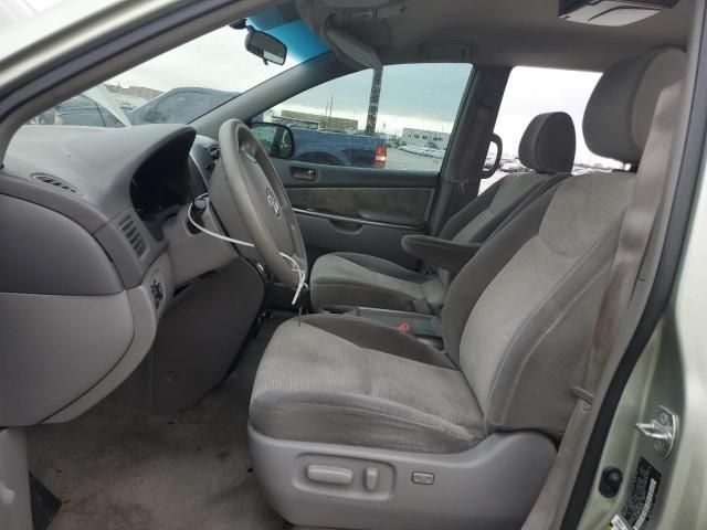 2009 Toyota Sienna CE