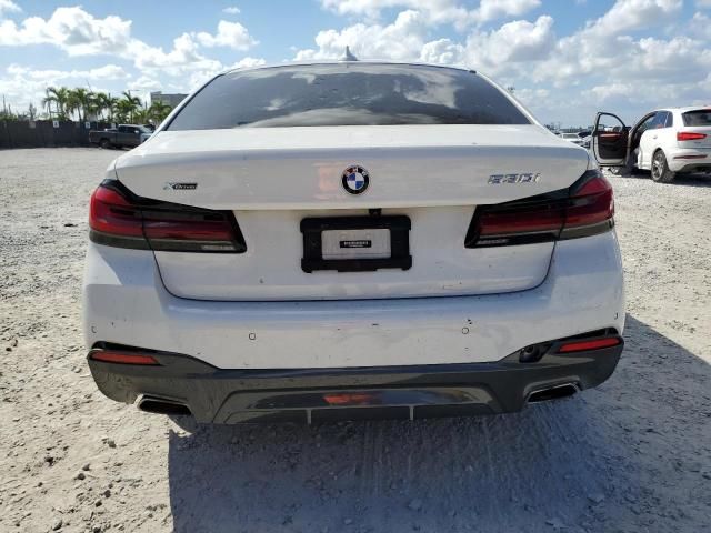 2022 BMW 530 XI