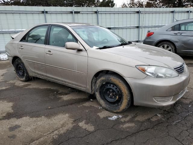 2005 Toyota Camry LE