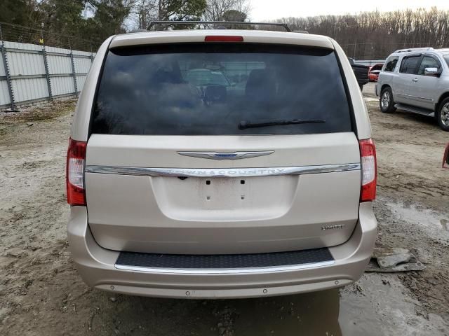 2015 Chrysler Town & Country Limited Platinum