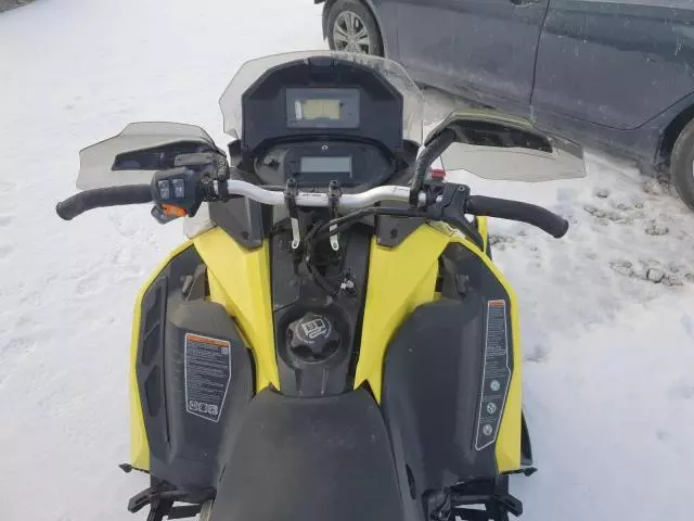 2020 Skidoo 2020 Skidoo Snowbmobil