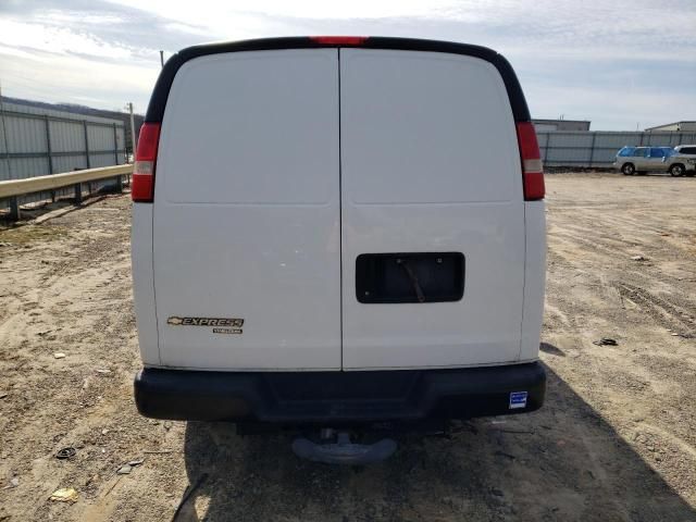 2015 Chevrolet Express G2500