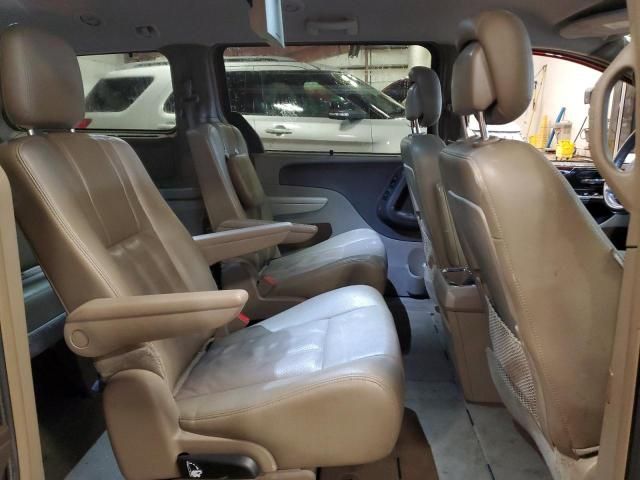 2015 Chrysler Town & Country Touring L