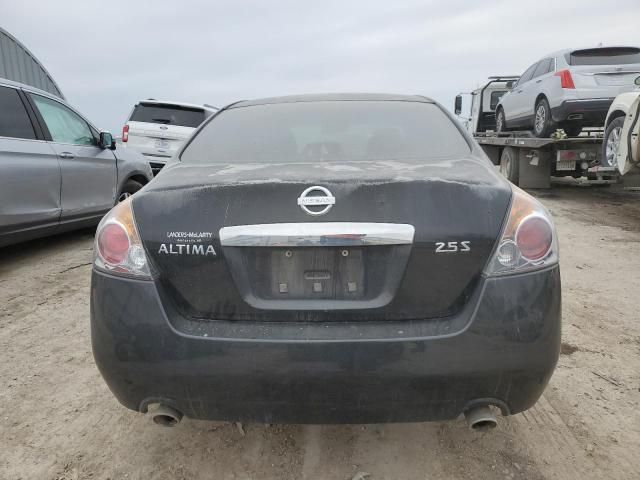 2010 Nissan Altima Base