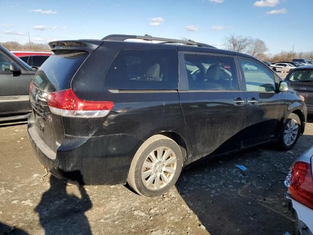 2013 Toyota Sienna XLE