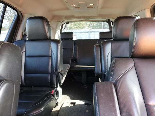 2014 Nissan Armada Platinum