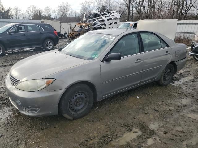 2005 Toyota Camry LE