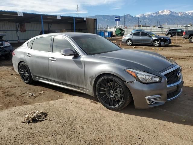 2015 Infiniti Q70 3.7