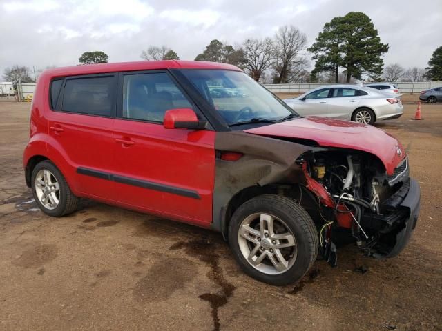 2011 KIA Soul +