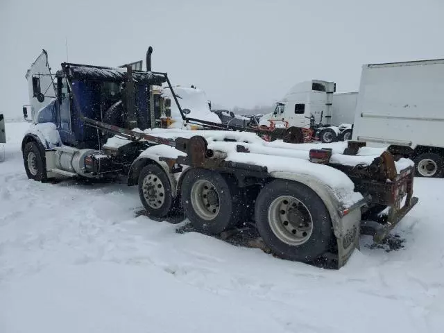 2014 Kenworth Construction T800