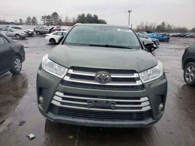 2018 Toyota Highlander SE