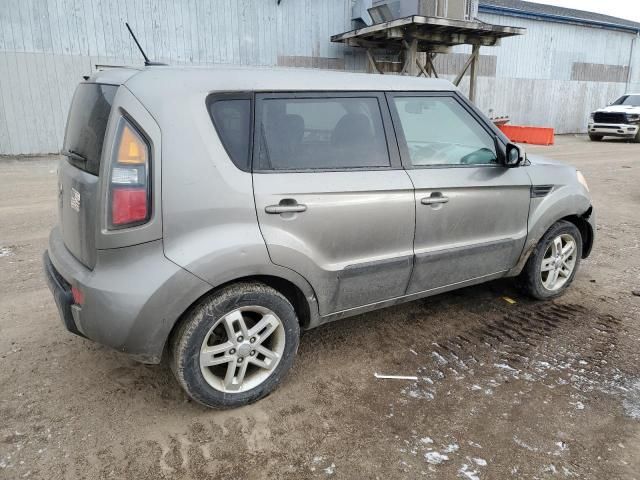 2011 KIA Soul +