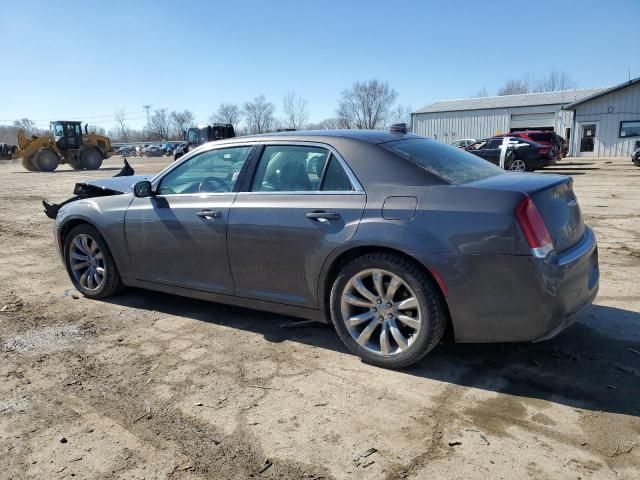 2018 Chrysler 300 Touring