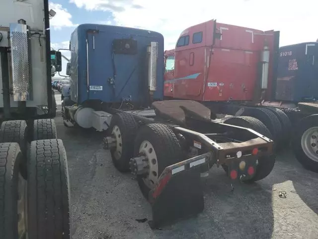 2007 Freightliner Conventional Columbia