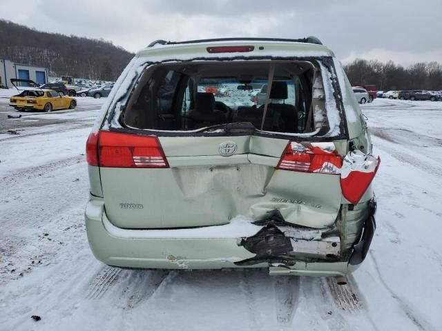 2009 Toyota Sienna CE