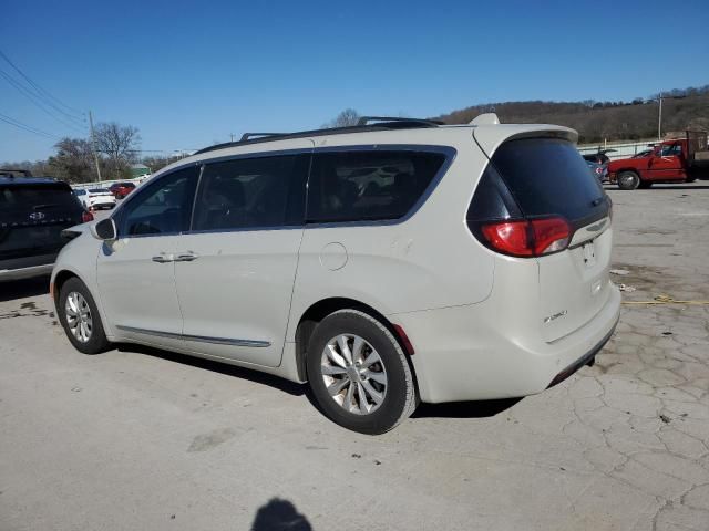 2017 Chrysler Pacifica Touring Van