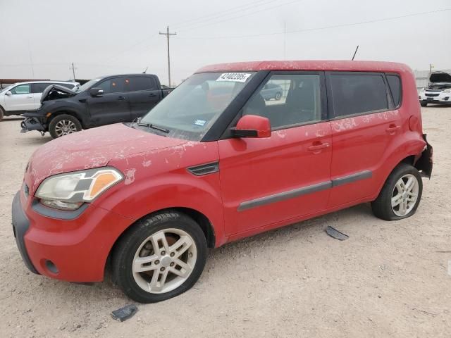 2011 KIA Soul +