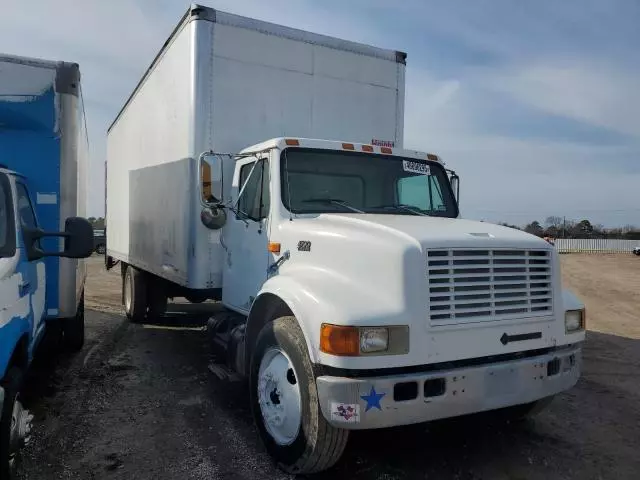 1998 International 4700 BOX Truck