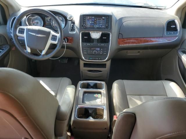 2015 Chrysler Town & Country Touring