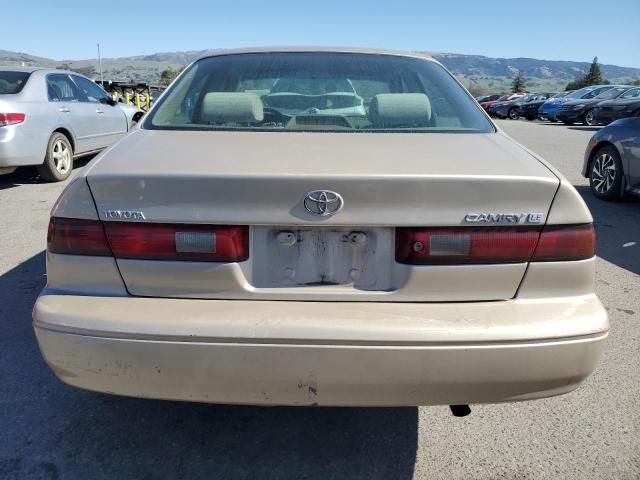 1999 Toyota Camry LE