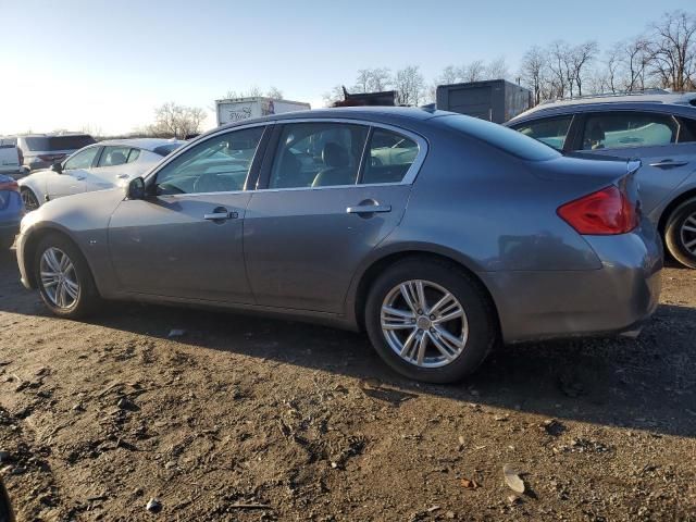 2015 Infiniti Q40