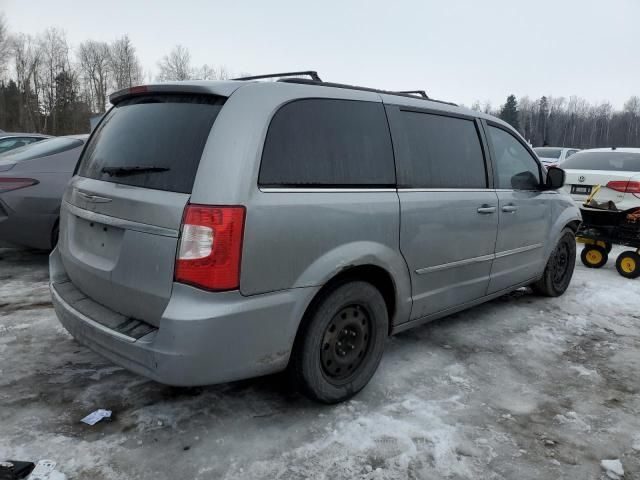 2014 Chrysler Town & Country Touring L