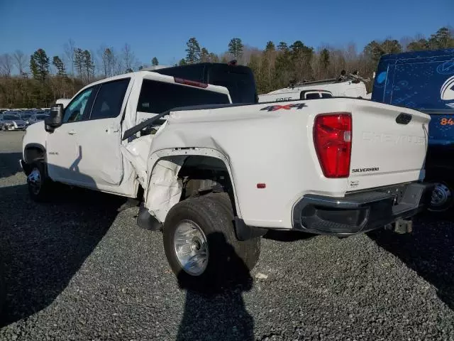 2023 Chevrolet Silverado K3500 LT