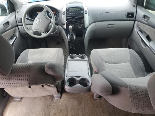 2009 Toyota Sienna CE