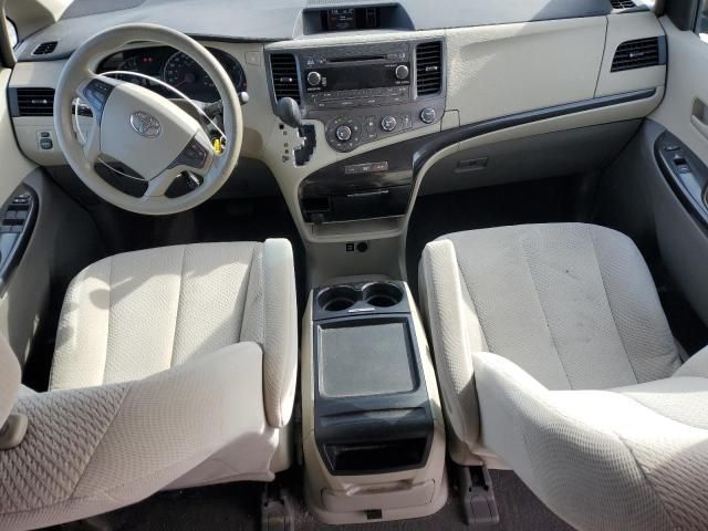 2011 Toyota Sienna LE