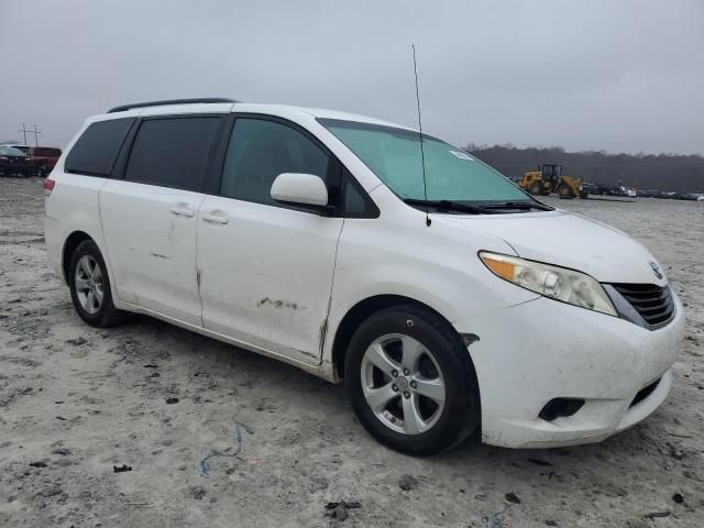 2011 Toyota Sienna LE