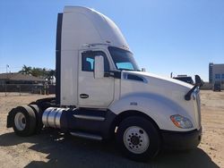 Kenworth t680 Semi Truck salvage cars for sale: 2016 Kenworth T680 Semi Truck