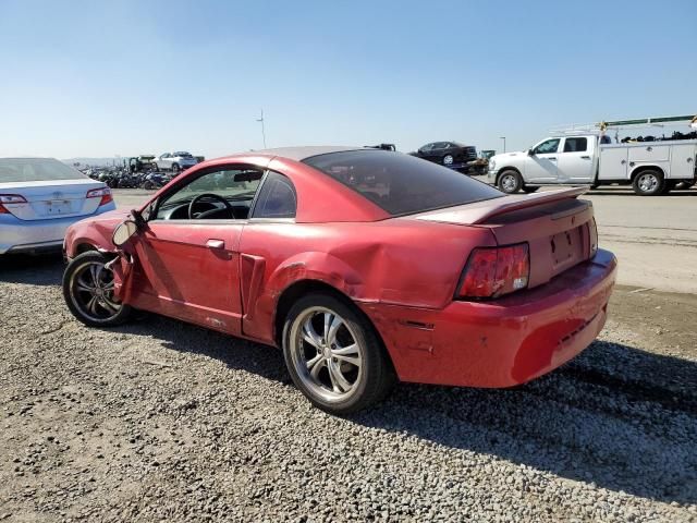 2000 Ford Mustang