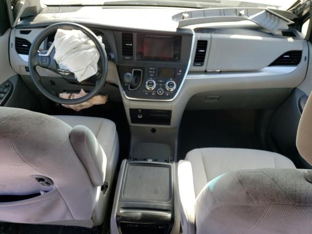 2015 Toyota Sienna LE