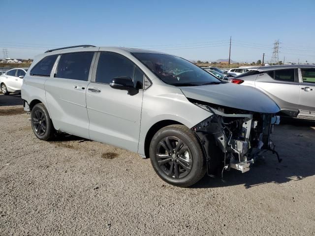 2025 Toyota Sienna XSE